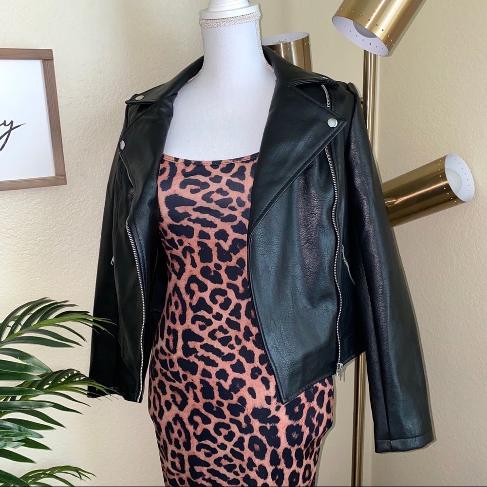 Faux Leather 🖤